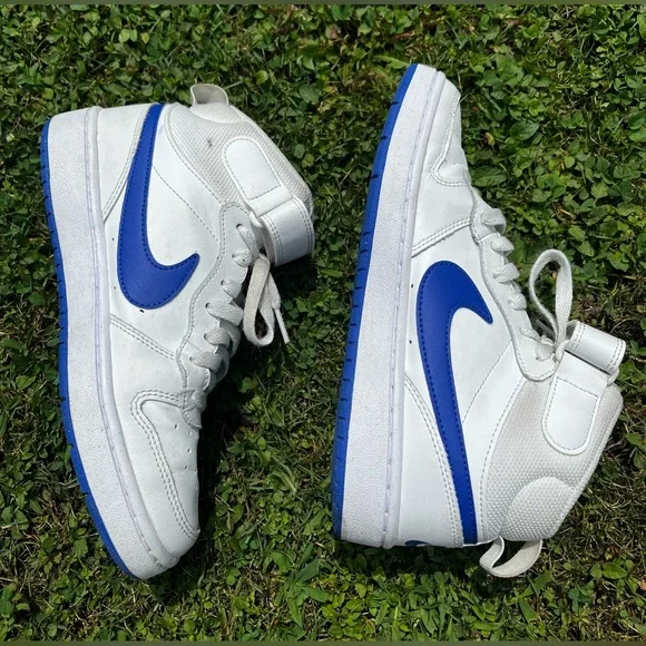 Nike Youth size 5.5Y Big Kid Court Borough Mid 2 Blue & White High Top Sneakers - Picture 4 of 9